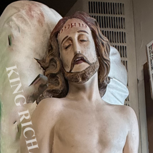 Dead Savior Statue