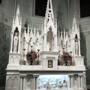 Alternative view of Gothic Reredos with Last Supper Panel