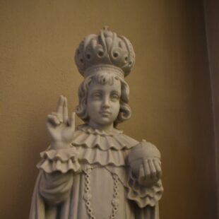 Infant of Prague Statue