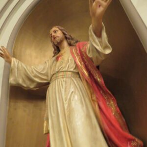Alternative view of Sacred Heart of Jesus Statue