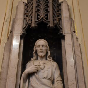 Alternative view of Sacred Heart of Jesus Statue